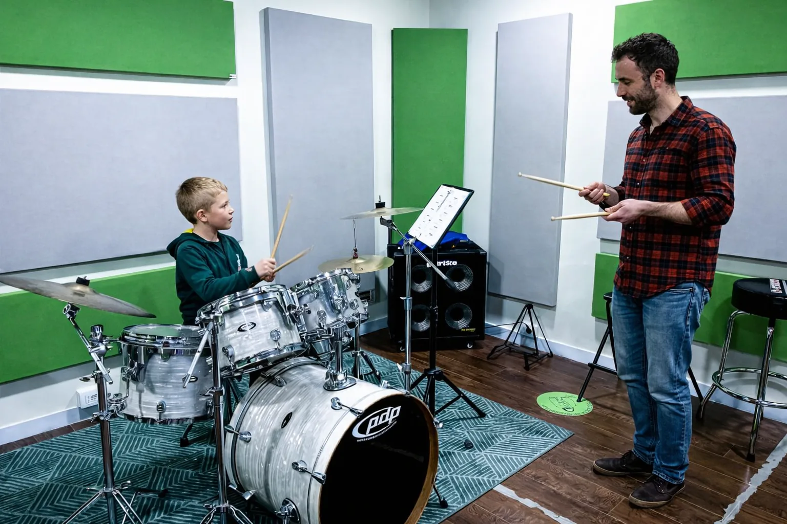 Lezione di batteria a Opifici Sonori: esercizi su drum set